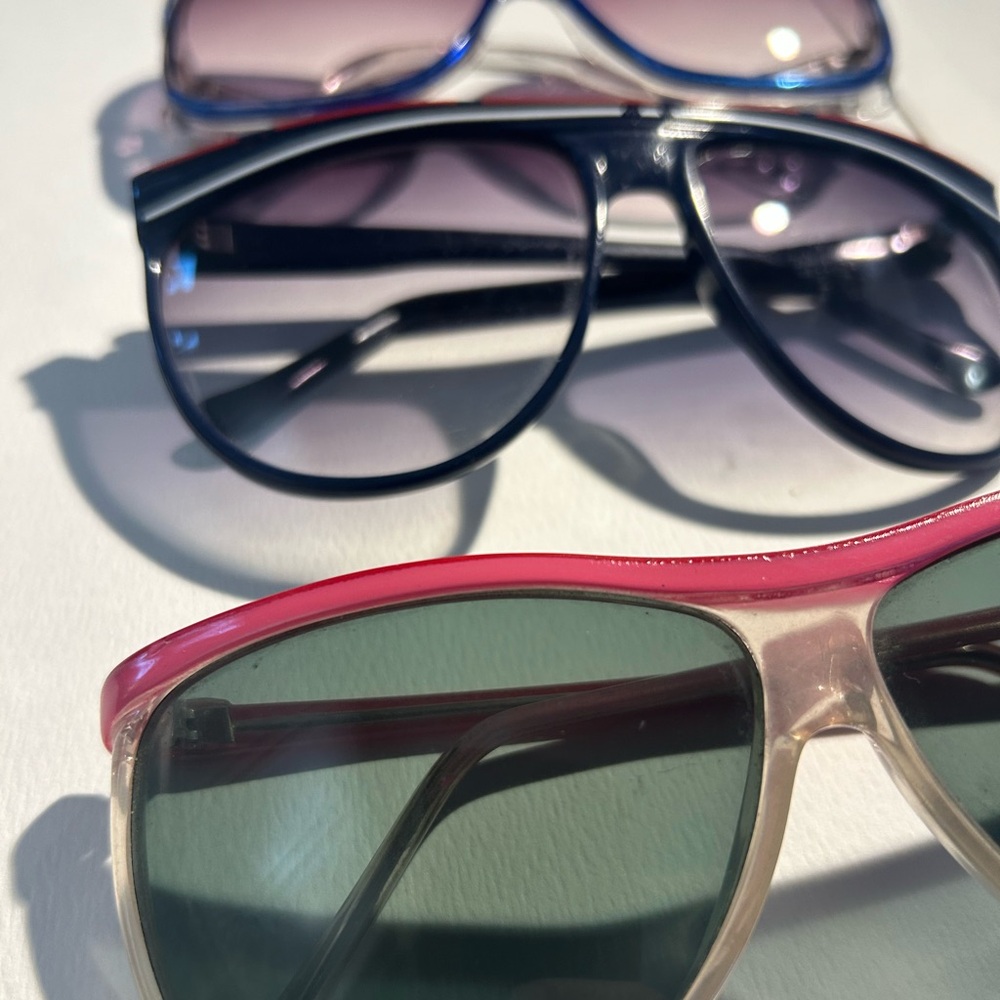 6 Pairs of Vintage Sunglasses